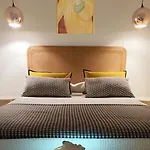 Centro Elegante Y Silencioso *